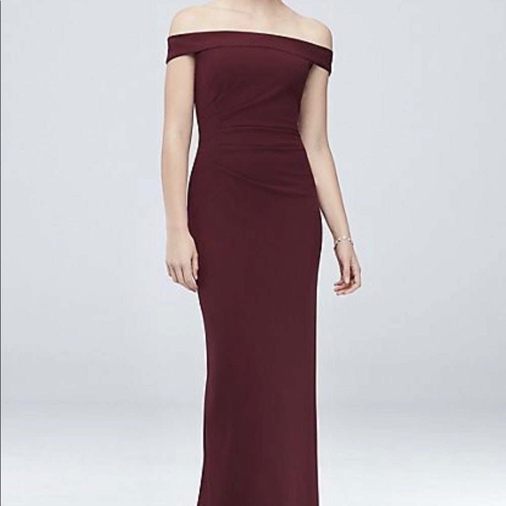 🌸David’s Bridal Ruched Dress